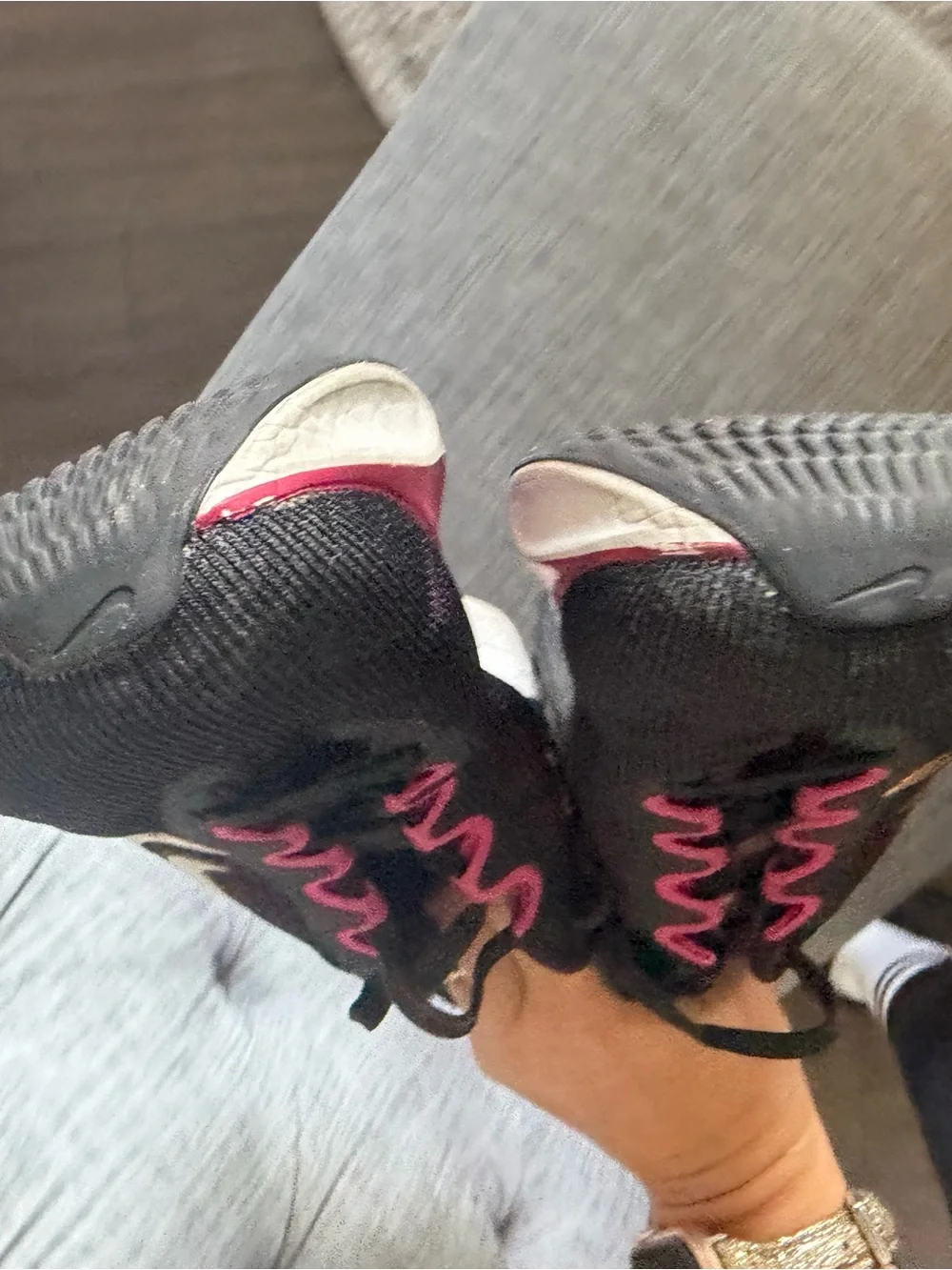 Nike Zoom Fly 5 Women’s Black and Pink Running Shoes with Gold Swoosh